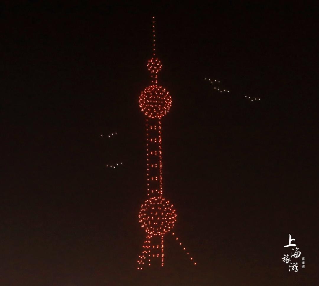 數(shù)百架光影無人機(jī)亮相黃浦江、蘇州河交匯處(圖5)