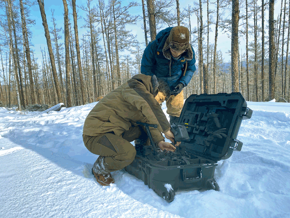 大興安嶺熱成像無人機(jī)捕捉到鹿科動(dòng)物影像(圖1) 大興安嶺熱成像無人機(jī)捕捉到鹿科動(dòng)物影像(圖1)