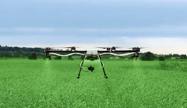 無(wú)人機(jī)可以應(yīng)用在哪些行業(yè)?(圖3) 植保無(wú)人機(jī)
